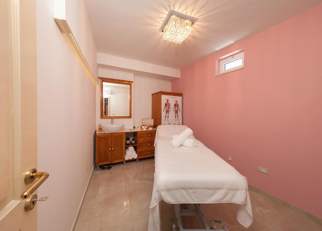 Hotel Sunceva Postelja Brela Luaran gambar