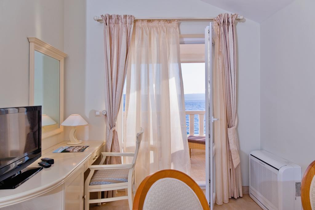Hotel Sunceva Postelja Brela Luaran gambar