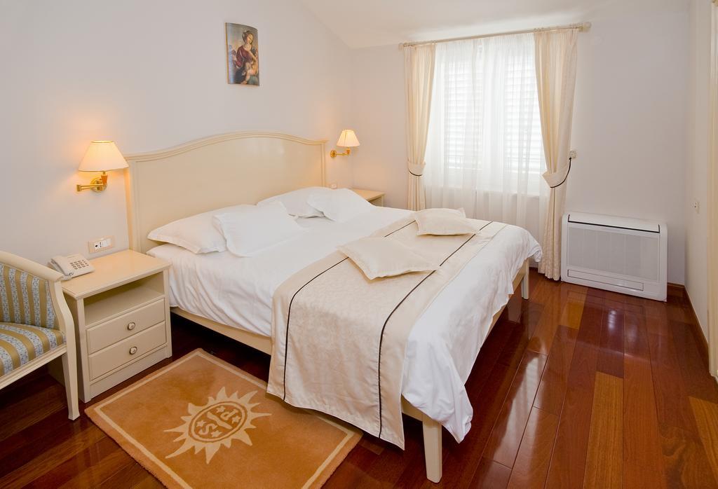 Hotel Sunceva Postelja Brela Luaran gambar