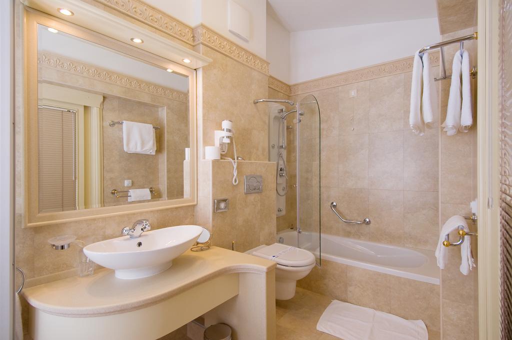 Hotel Sunceva Postelja Brela Luaran gambar