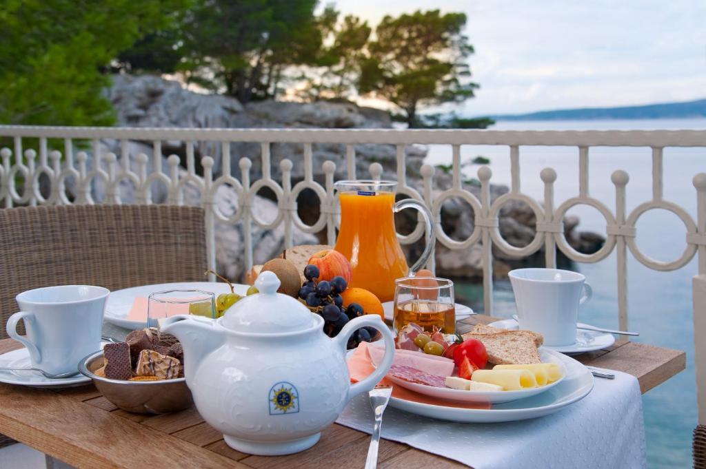 Hotel Sunceva Postelja Brela Luaran gambar